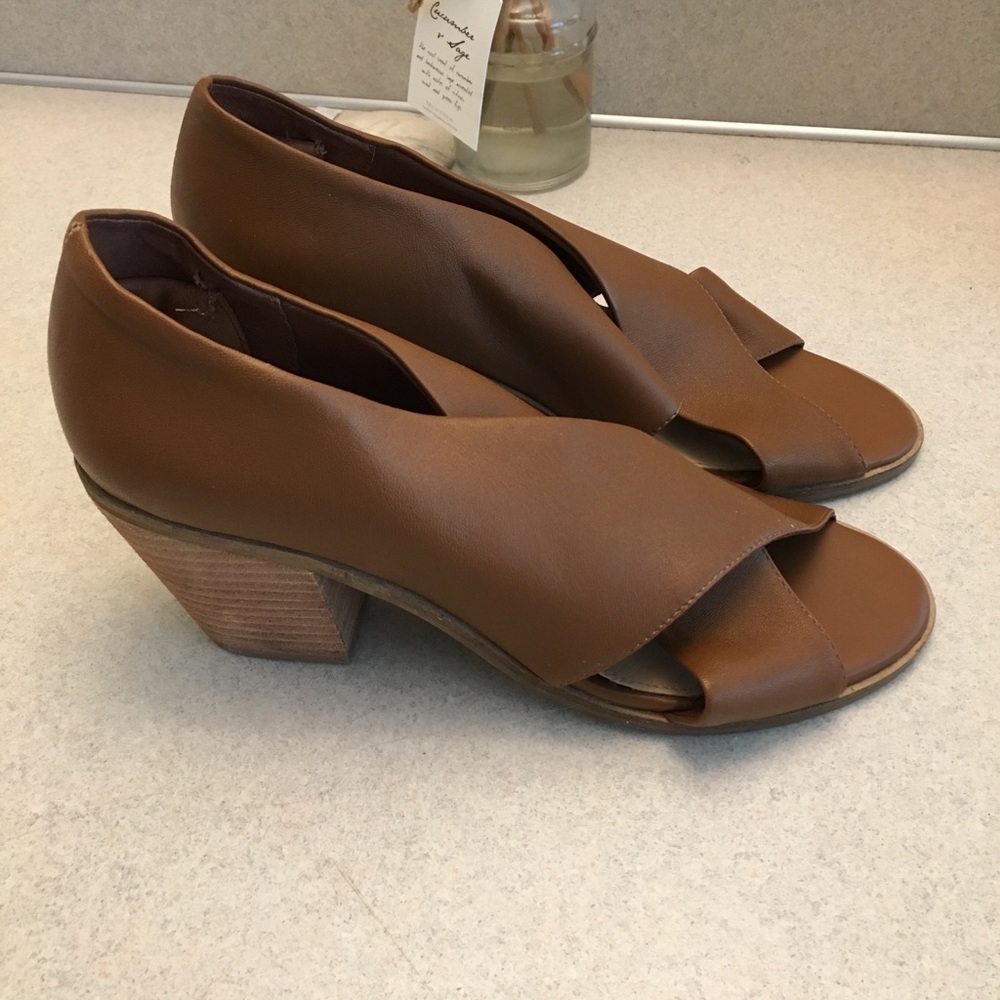 Kelsi Dagger Brooklyn heels